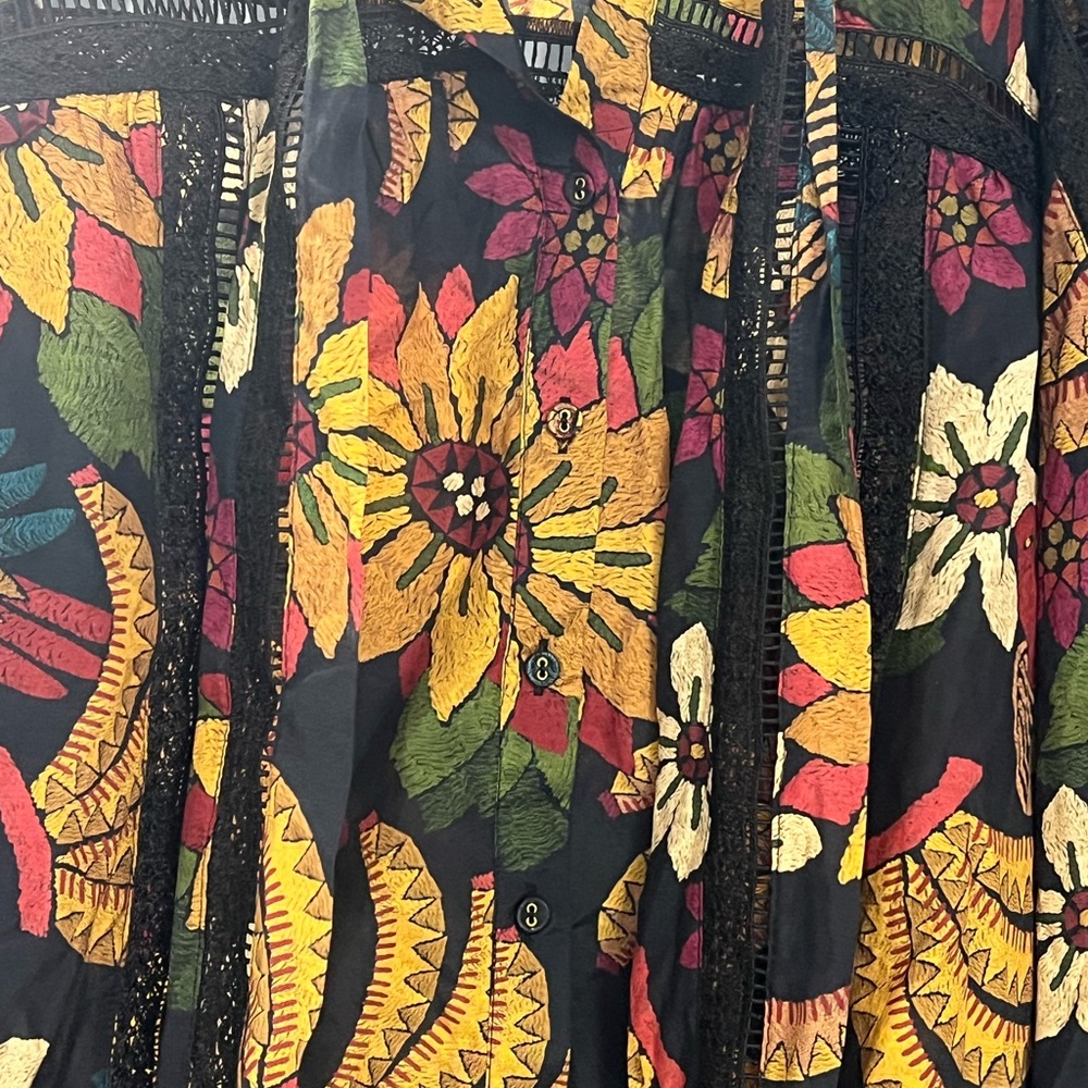 Farm Rio Colorful Patterned Top - Picture 2 of 7